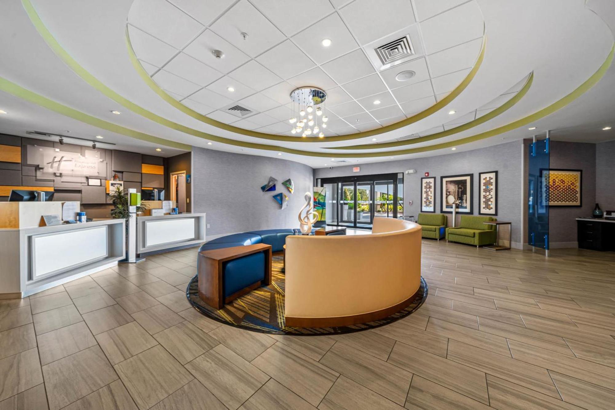 Holiday Inn Express & Suites Lakeland South, An Ihg Hotel Bagian luar foto